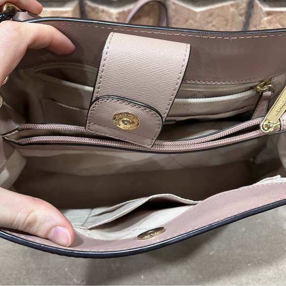 sold!! - Picture 5 of 8